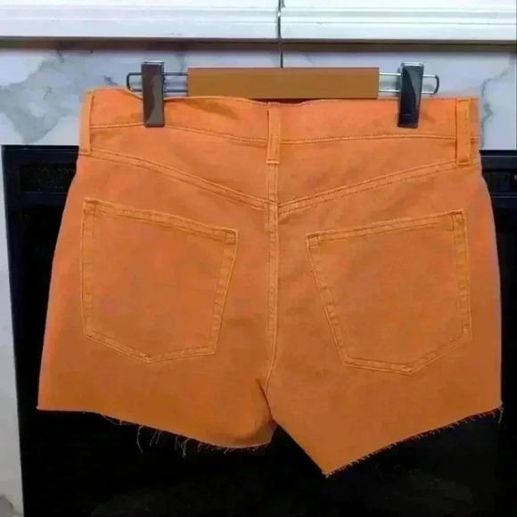 GAP | Women's Orange Mid-Rise Low Stride Denim Shorts with Washwell - Picture 5 of 5